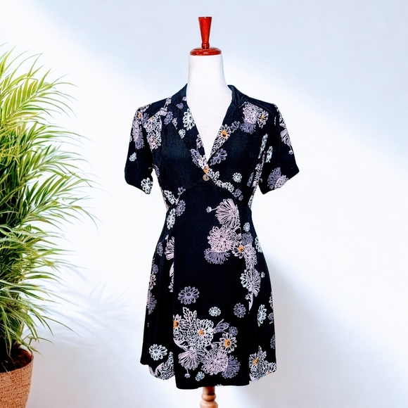 Free People‎ Hawaii Black Floral Mini Dress Size XS - Picture 12 of 12